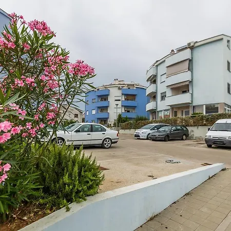 Апартаменты Marina Blue Garden *
